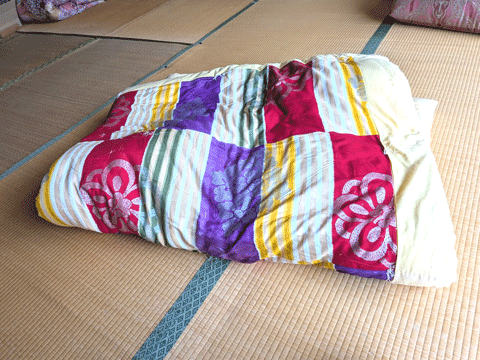 使わない掛け布団を打ち直してコタツ布団に作り替え　三重県熊野市向井ふとん店