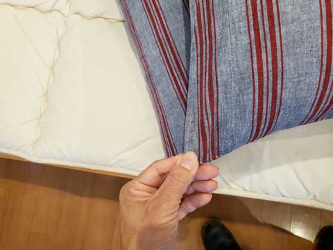 打ち直して仕立替え市木木綿手作り座布団　三重県熊野市向井ふとん店