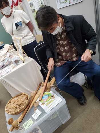 木綿の糸紡ぎ体験　松阪市コットンサミット　向井ふとん店