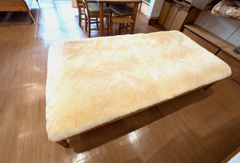 体圧を分散するムートンシーツ　三重県熊野市向井ふとん店
