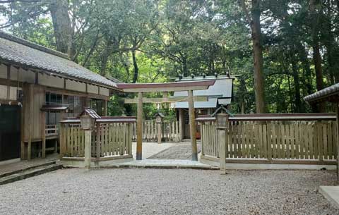 三重県伝統工芸品市木木綿、市木八幡神社 向井ふとん店